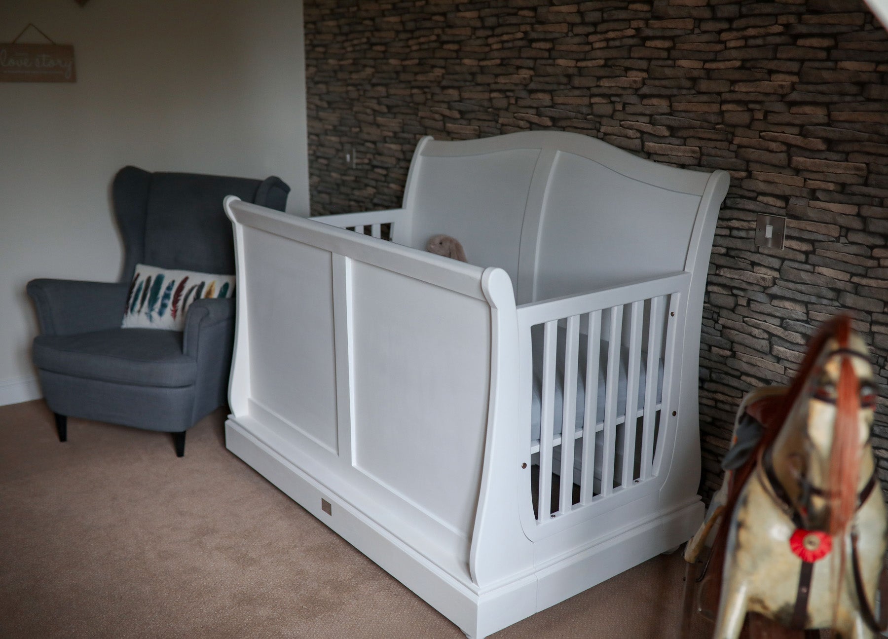 Scandinavian Sleigh Cot Bed in White. Free Delivery & Assembly!! Was £980 now £500 at Checkout!!